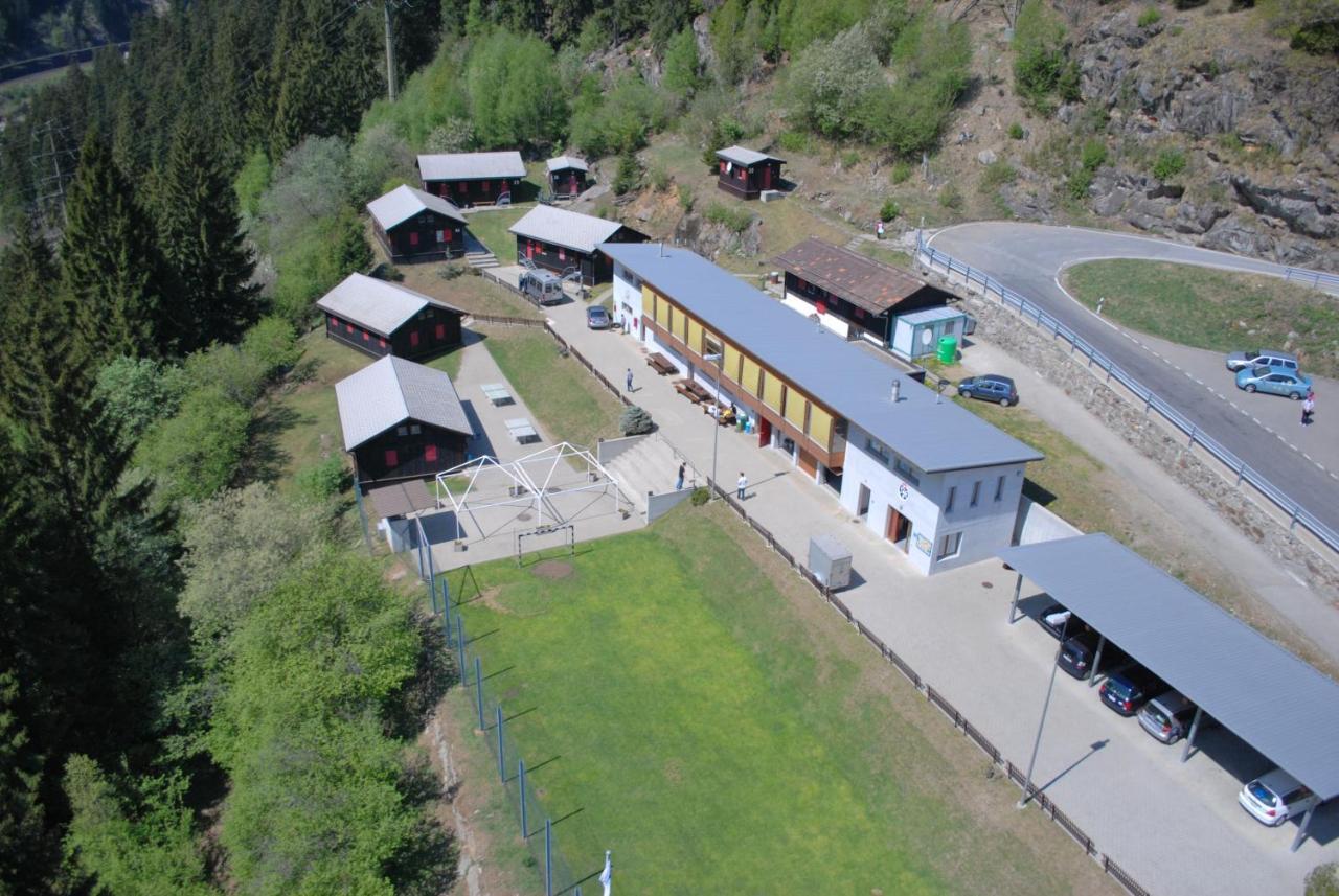 Touring Club Svizzero - Sezione Ticino Hostel Quinto ภายนอก รูปภาพ