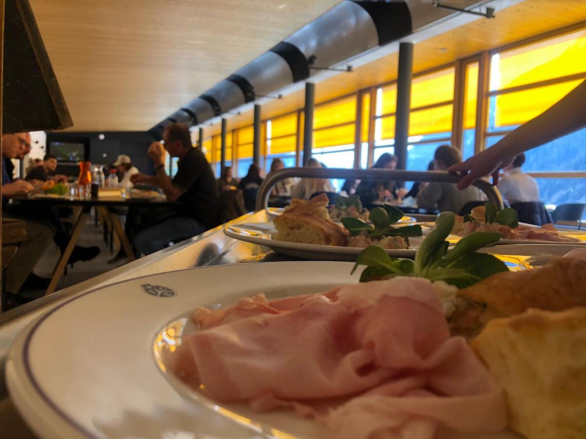 Touring Club Svizzero - Sezione Ticino Hostel Quinto ภายนอก รูปภาพ