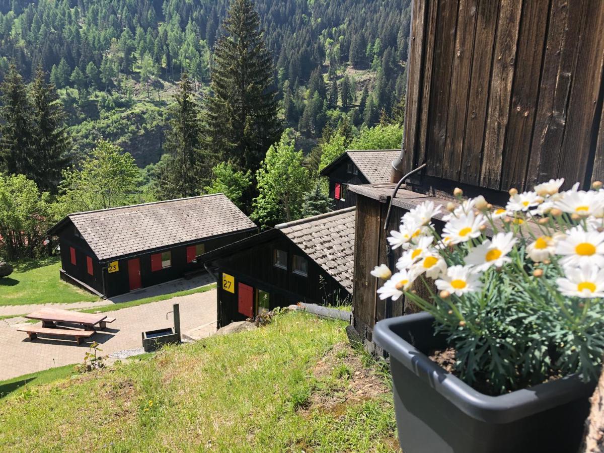 Touring Club Svizzero - Sezione Ticino Hostel Quinto ภายนอก รูปภาพ